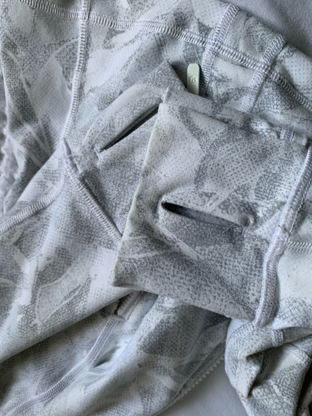 Lululemon Define Jacket Size 6 - Picture 10 of 12